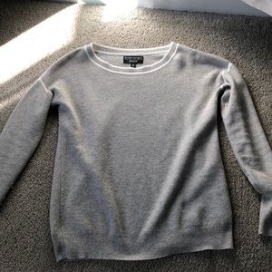 Banana Republic gray crew neck sweater